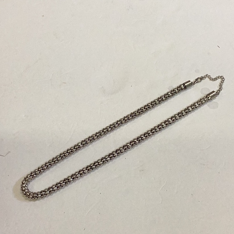 Silver Tone Necklace